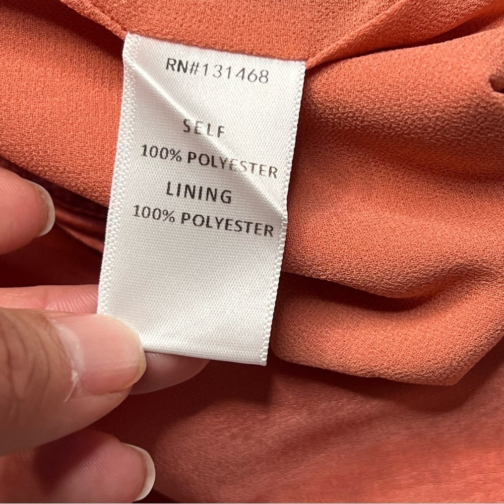 Vici Wide Leg Coral-Peach Silky Pants with Circular Buckle Belt - Picture 11 of 15